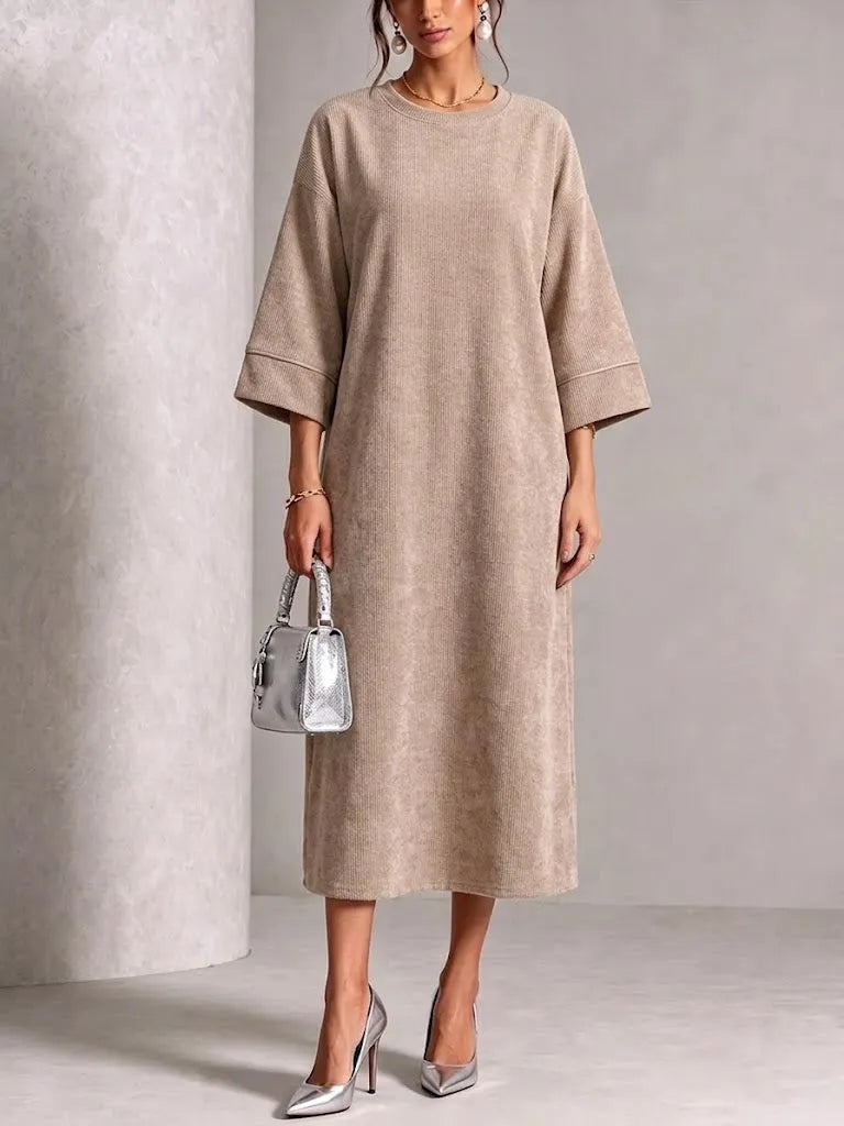 Loose-fit, Straight-cut Pullover Dress With Dropped Shoulders And Three-quarter Sleeves