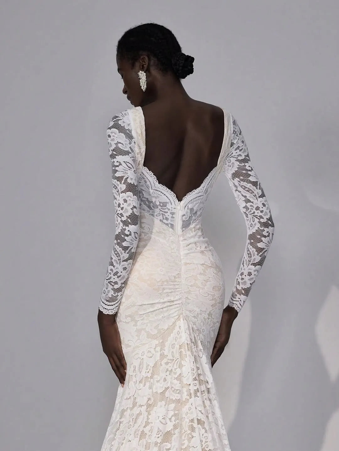 Elegant White V-Neck Lack Long Sleeves Mermaid Prom Dress YK0847
