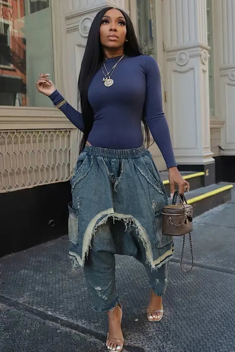 Stylish Frayed Hem Drop-Crotch Jeans for Women